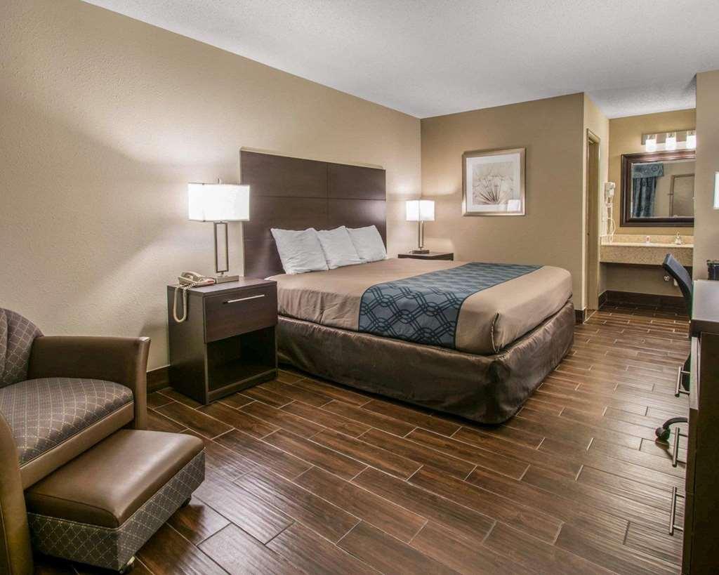 Econo Lodge Defuniak Springs I-10 Номер фото